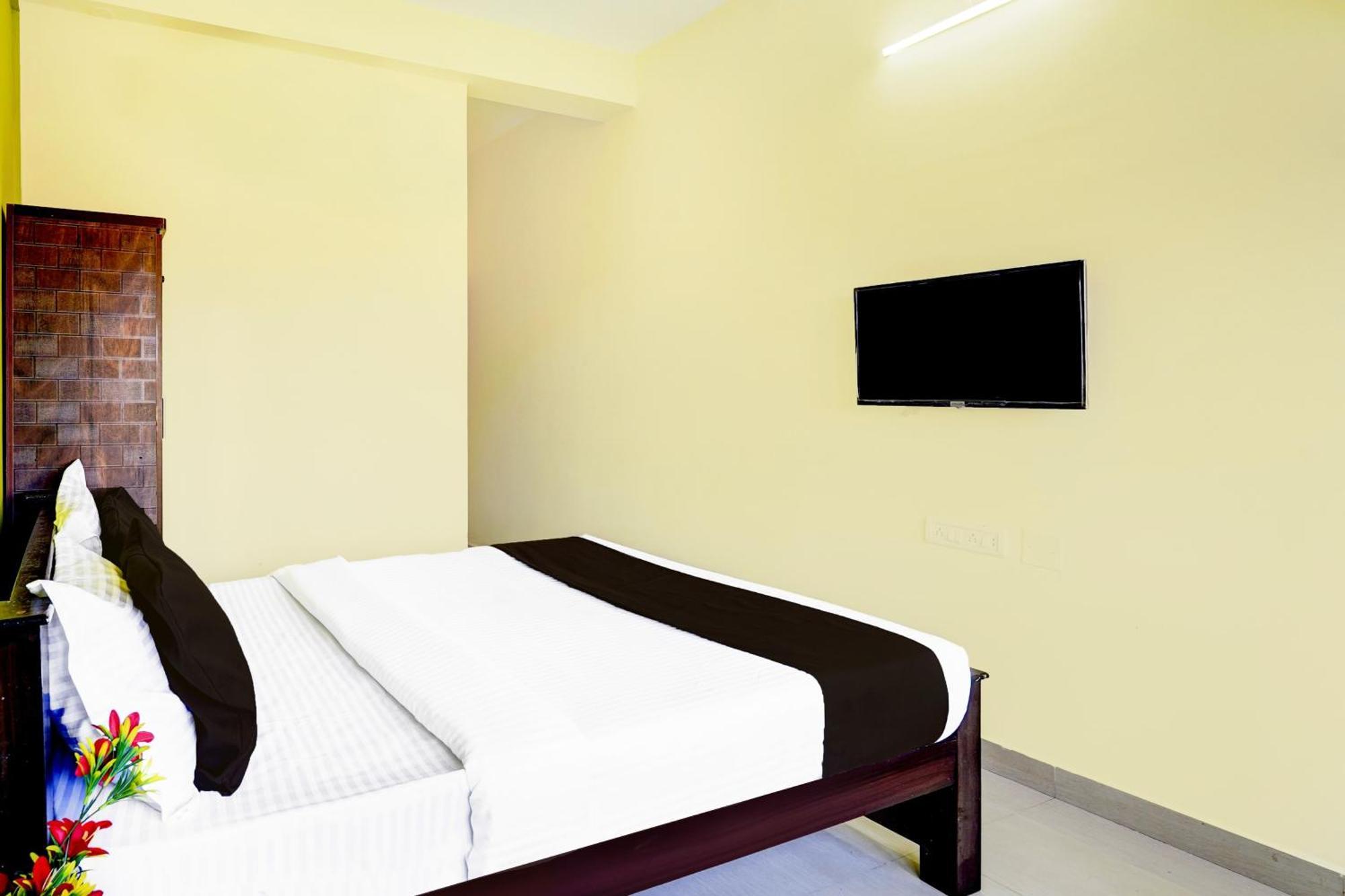 Super Collection O Nibav Beach View Chennai Esterno foto