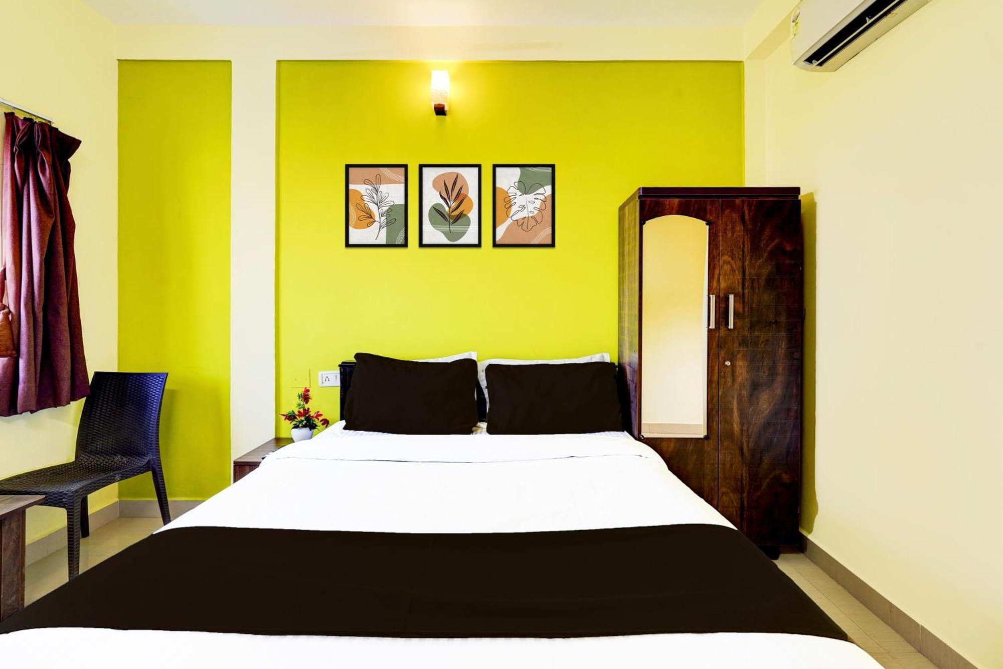 Super Collection O Nibav Beach View Chennai Esterno foto