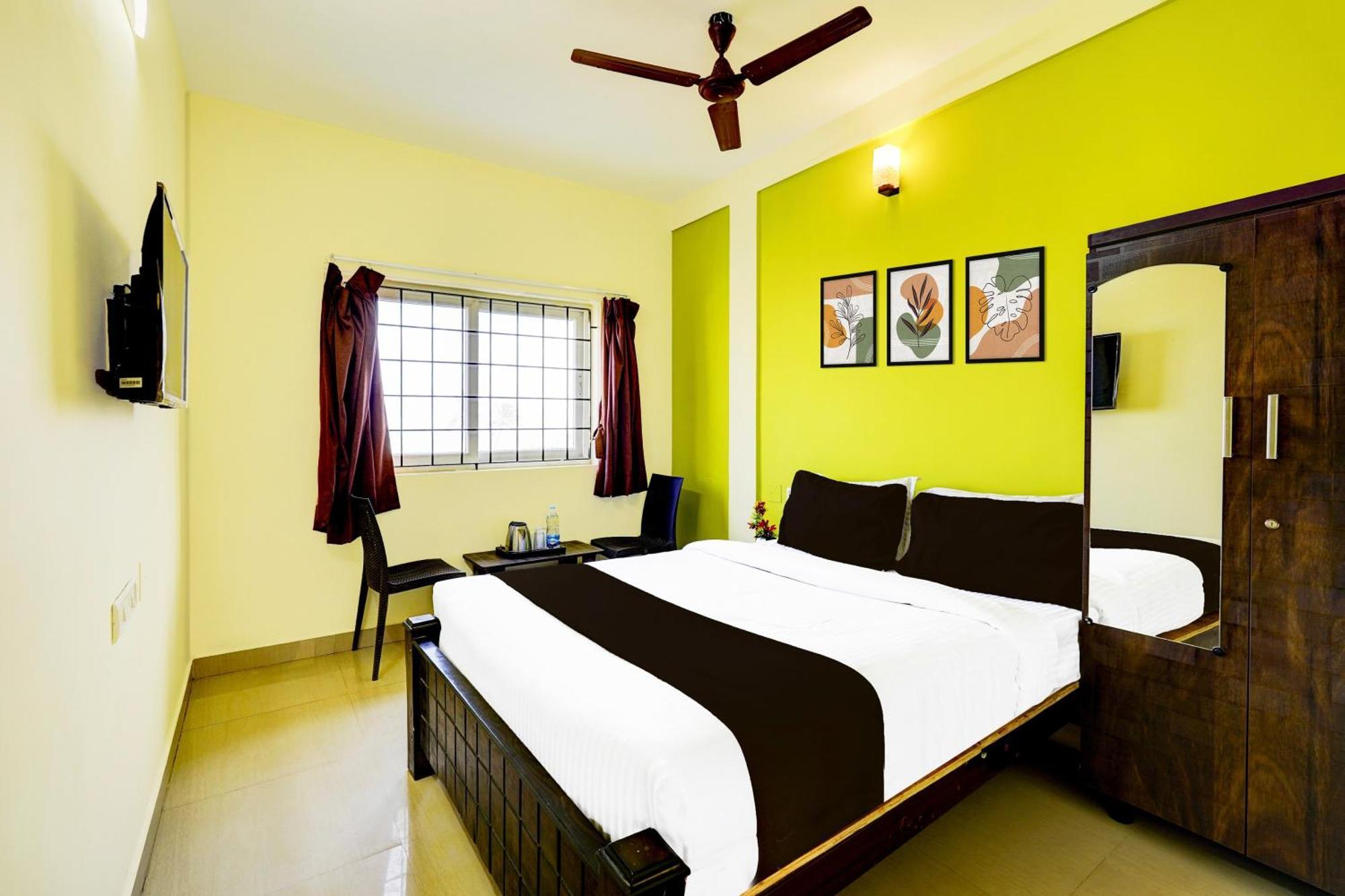 Super Collection O Nibav Beach View Chennai Esterno foto